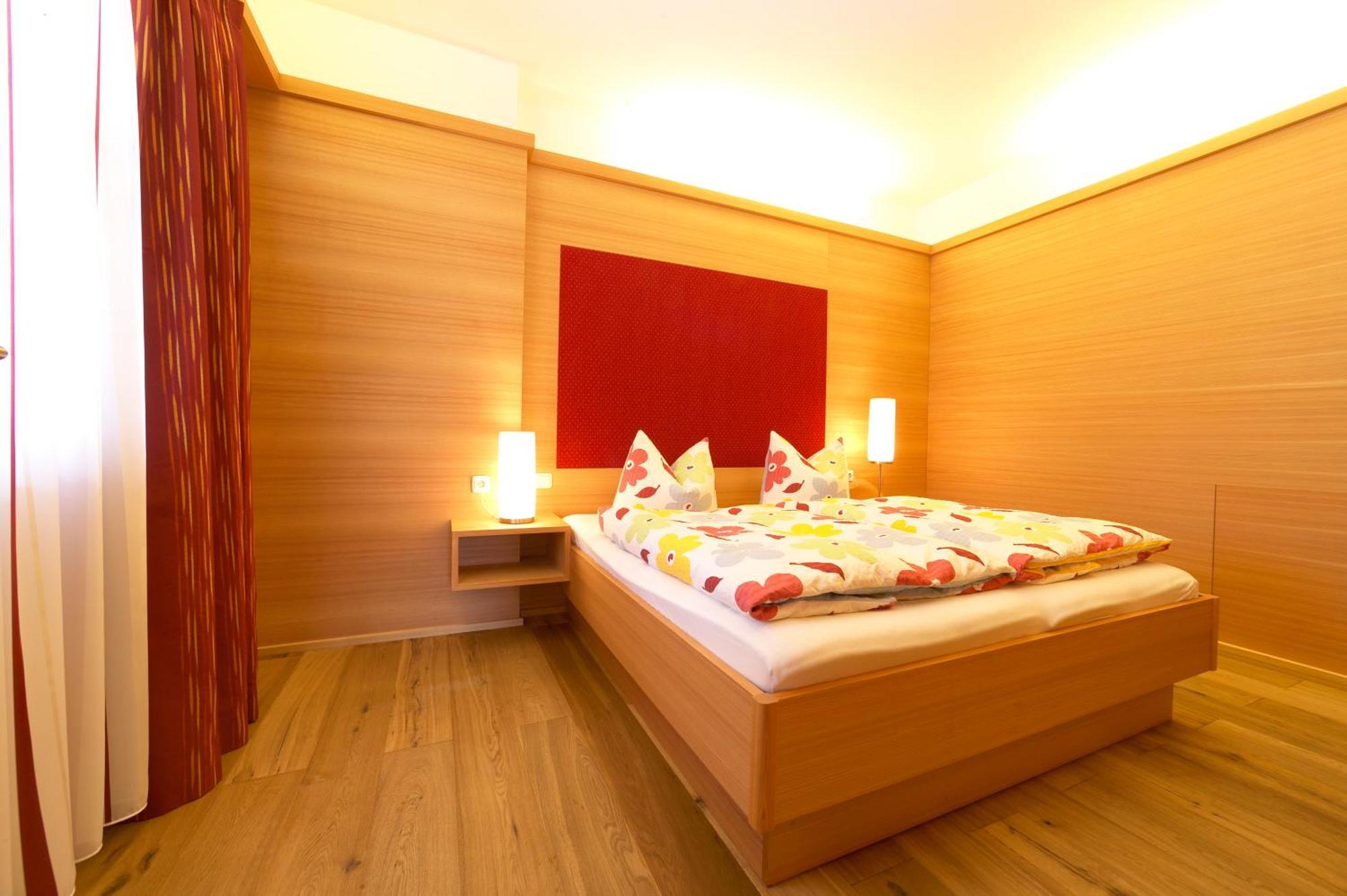 Ferienhaus Magdalena มิทเทนวัลด์ ภายนอก รูปภาพ
